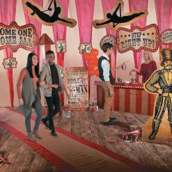 Vintage Circus Basic Decorating Kit - 17 Pc.